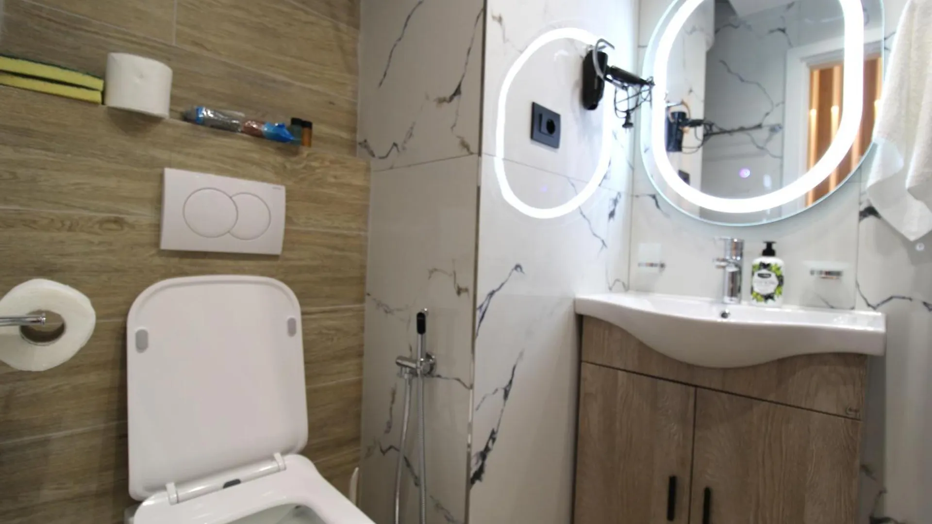 Apartment Reni Risi Deluxe Studio Sarande